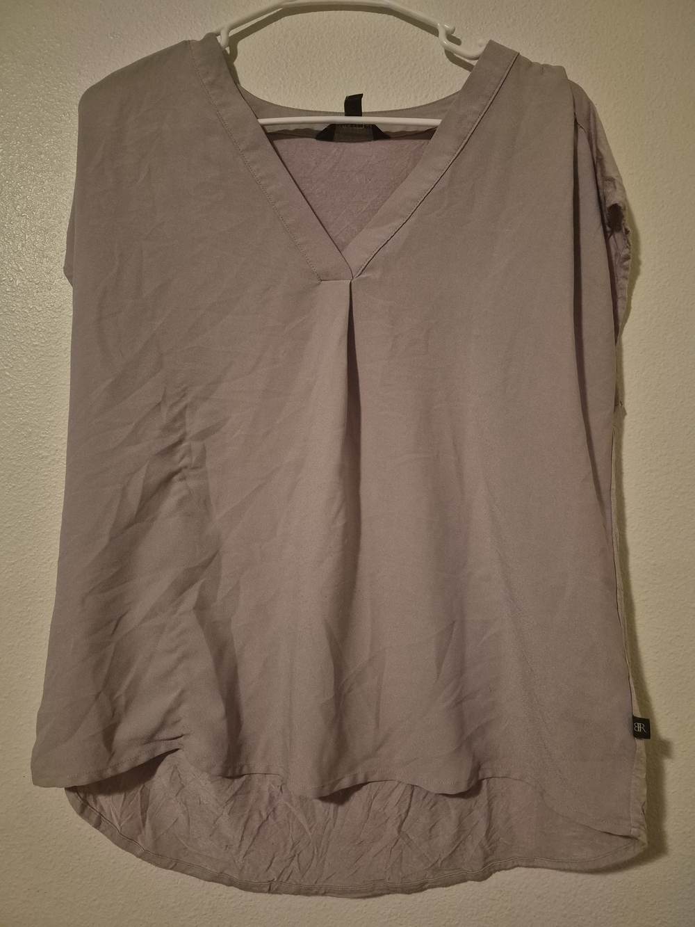 Banana Republic Sleeveless V-Neck Women’s Blouse - Lightweight Casual Top